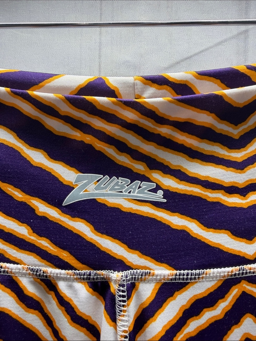 Majestic Zubaz Pants Minnesota Vikings Purple Gold Striped 90s Swag Pants XL - Picture 3 of 7